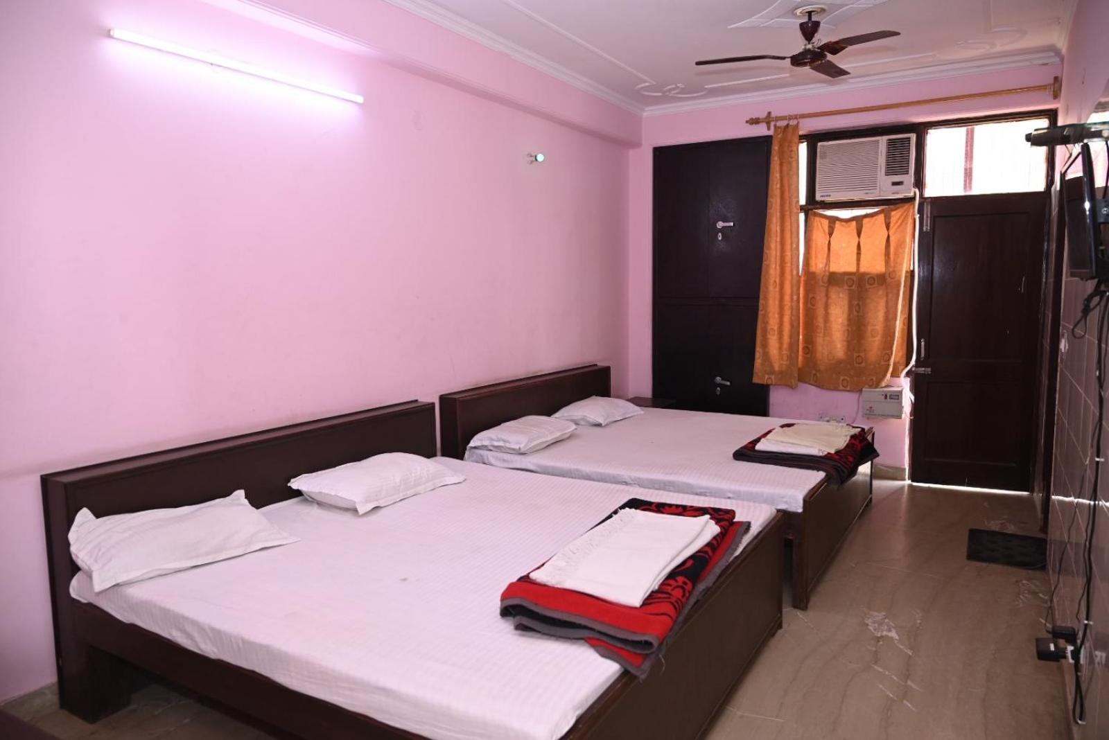 Hotel Sarva Darshan Ashram Haridwār Esterno foto